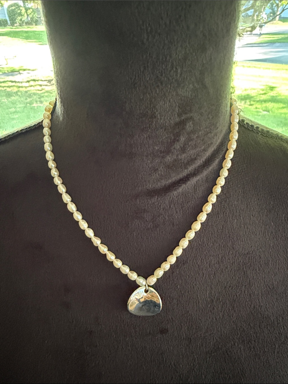 🔥🔥  Pearl Bead Necklace with Silvertone Disc  Pendant